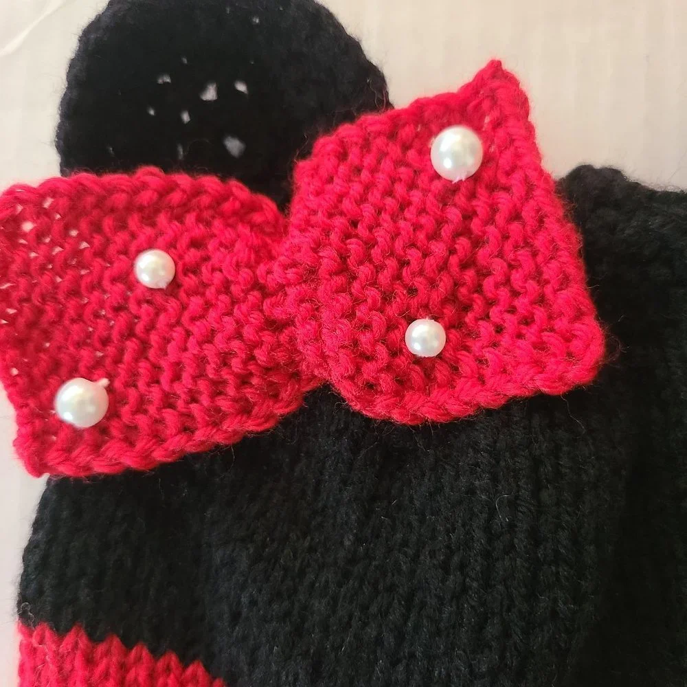 Minnie Mouse inspired Baby Infant Girl Knit Hat Red Black Size 3-6 M Photo Prop